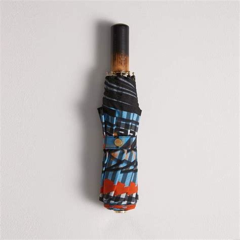 burberry graffiti umbrella|Designer Umbrellas .